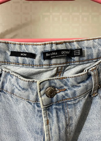 l Beden Bershka Mom Jean