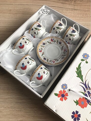 6?lı porselen çantalı kahve fincanı takımı