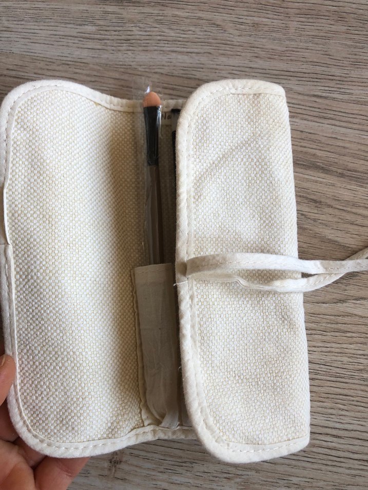 Bej Makyaj Fırçası Seti ve Taşıma Çantası - Görsel 3