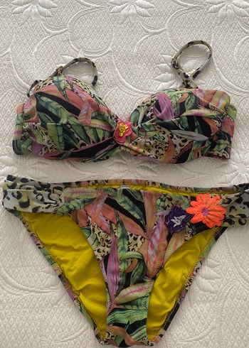 Çiçek ve Desenli Renkli Bohem Bikini
