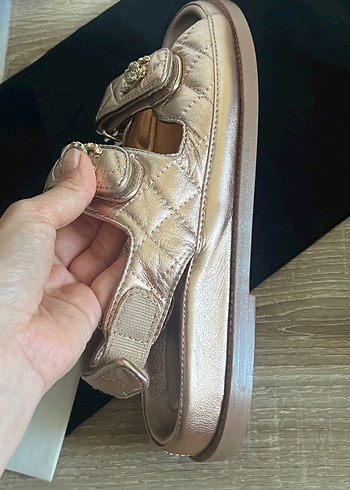 Hakiki deri Chanel sıfır sandalet - Görsel 5
