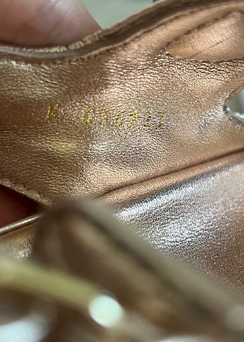 Hakiki deri Chanel sıfır sandalet - Görsel 3