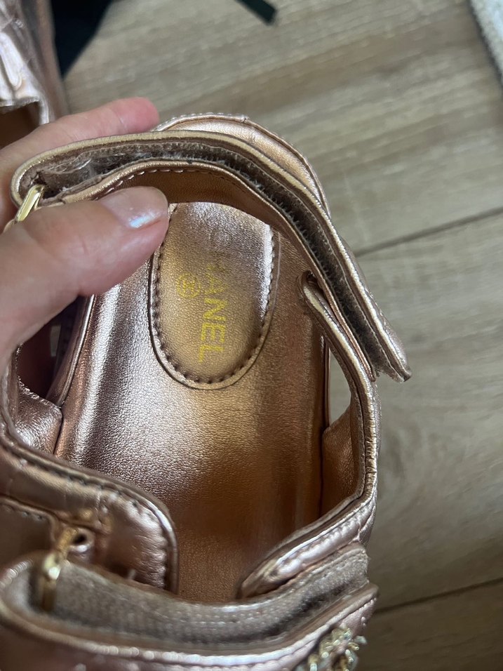 Hakiki deri Chanel sıfır sandalet - Görsel 4