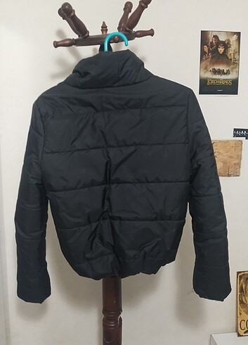 s Beden Siyah şisme mont 