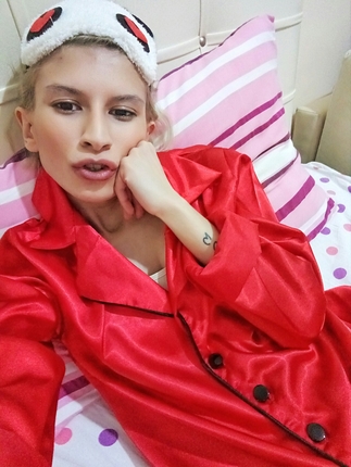 kırmızı saten pijama takımı 