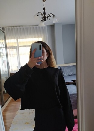 Siyah crop sweatshirt