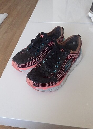 40 Beden Skechers yüksek taban