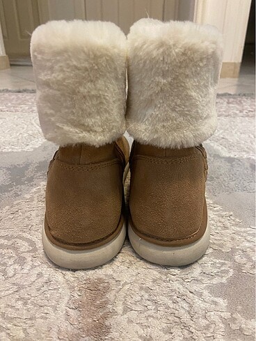38 Beden camel Renk Ugg bot Mango