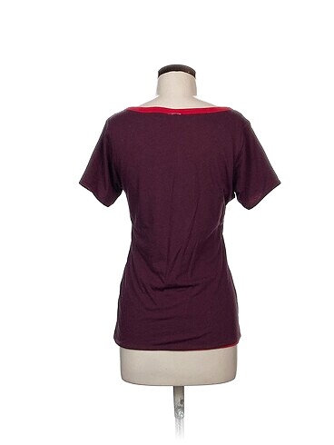 universal Beden Reebok T-shirt %70 İndirimli.