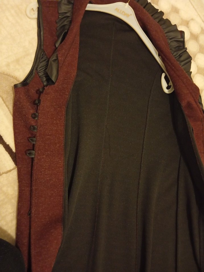 Düğmeli Bordo Uzun Gotik Kadın Yelek - Görsel 4