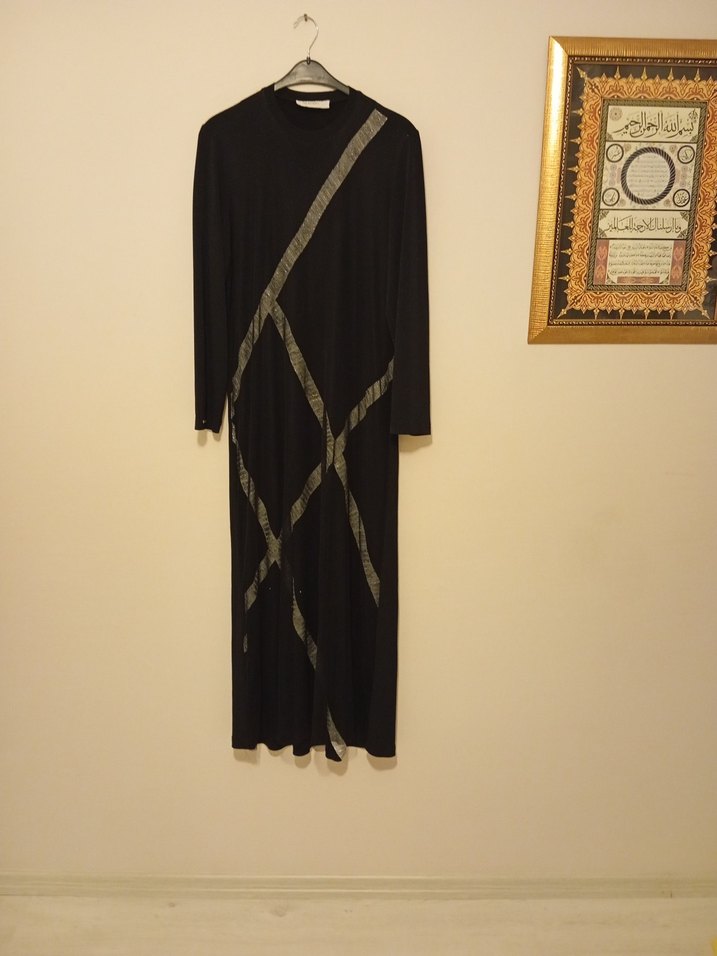 Uzun Siyah Gotik Elbise - Görsel 2