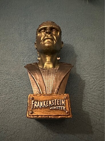 Frankenstein canavarı büst