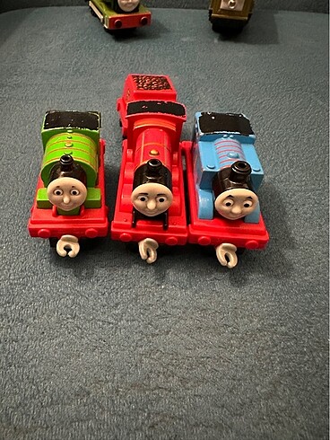 Thomas ve arkadaşları mini trenler
