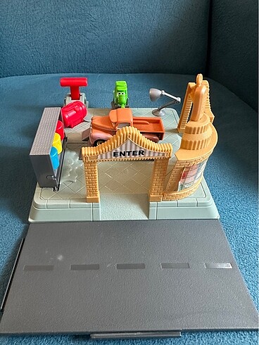 Disney pixar cars action shifters oyun seti