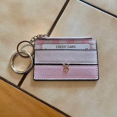 Victoria?s Secret Muadil Kartlık