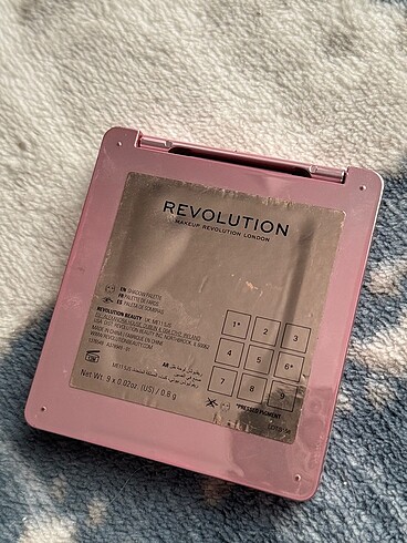Beden Revolution Taşlı Far paleti