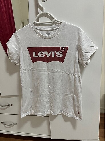 Levis tişört