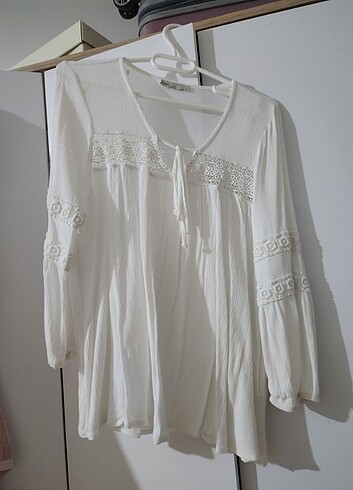 Batik S Beyaz Gömlek/Bluz