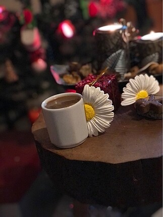 Papatya kahve fincanı
