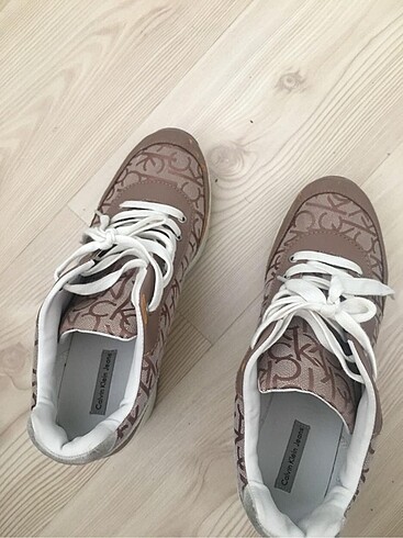 40 Beden orijinal calvin klein ayakkabı