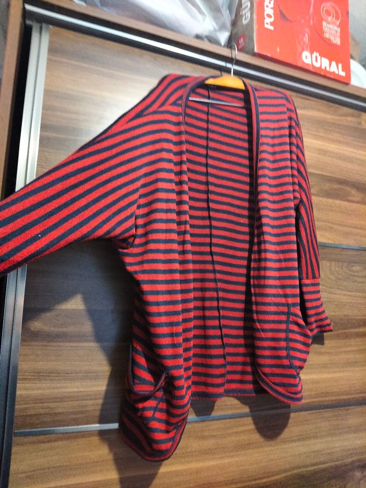 Kadın Kırmızı Çizgili Midi Hırka - Görsel 3