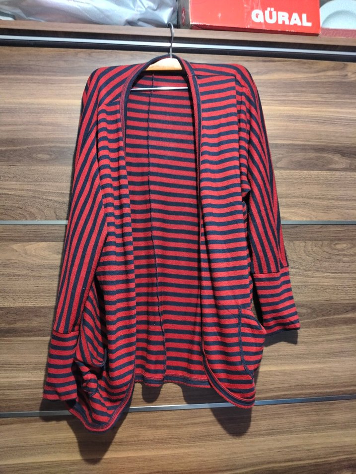 Kadın Kırmızı Çizgili Midi Hırka - Görsel 2