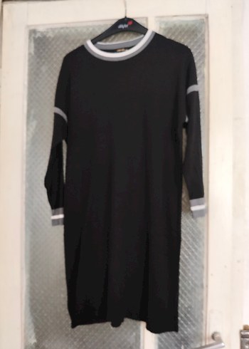 Gri Detaylı Siyah Oversize Triko Kazak - Görsel 3