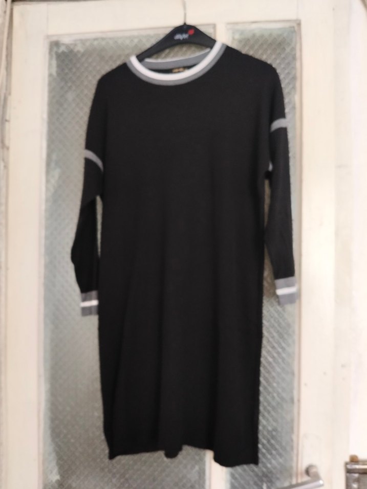 Gri Detaylı Siyah Oversize Triko Kazak - Görsel 3