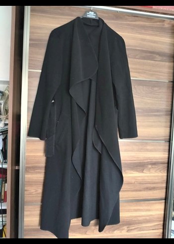 Kadın Siyah Uzun Drapeli Kaban - Görsel 4