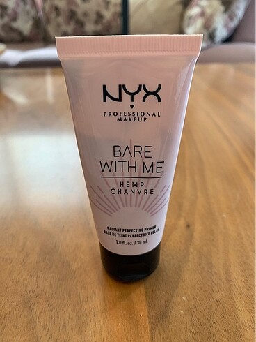 NYX Bare With Me Sativa Radiant Perfecting Primer