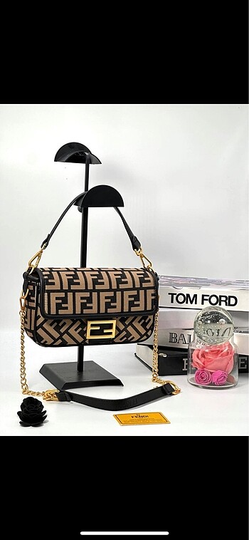Fendi kol çantası