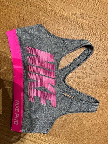 Nike spor sütyeni