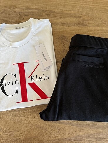 Calvin Klein unisex t-shirt
