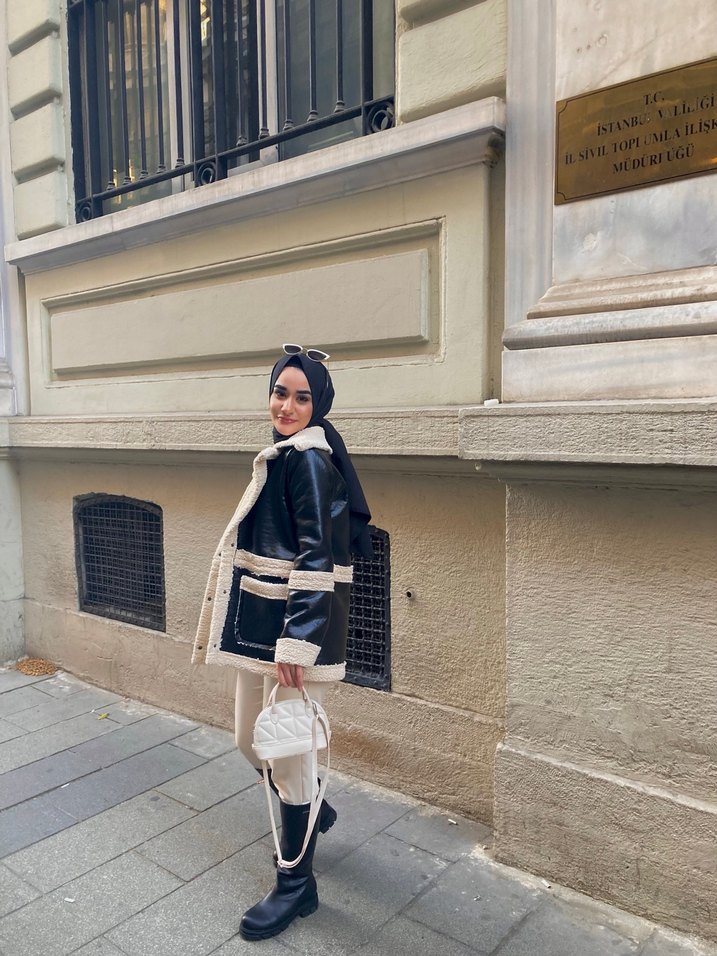 Kürklü Siyah Deri Kadın Kaban - Görsel 3