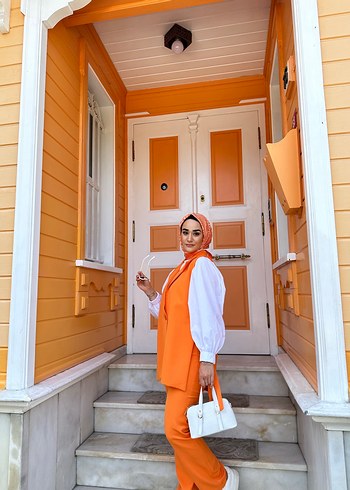 Turuncu Uzun Kesim Kolsuz Kadın Takım - Görsel 2