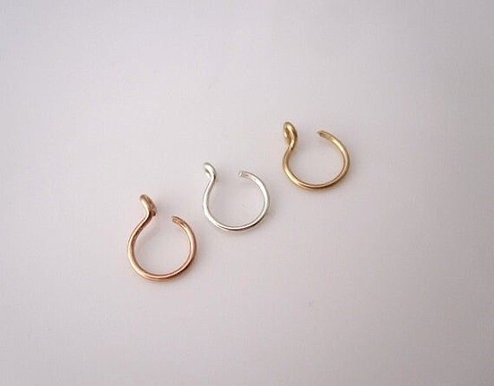 Mango Fake dudak ve burun piercingi