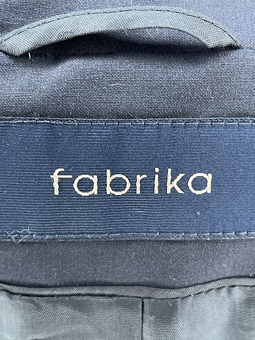 42 Beden çeşitli Renk Fabrika Blazer %70 İndirimli.