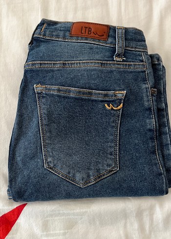 Gevşek Kesim Midi Boy Kadın Kot Pantolon - Görsel 2