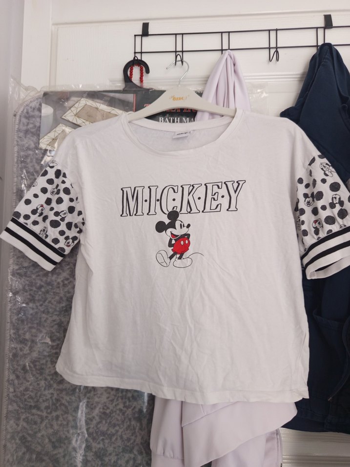 Kız Çocuk Beyaz Mickey Baskılı Tişört - Görsel 2