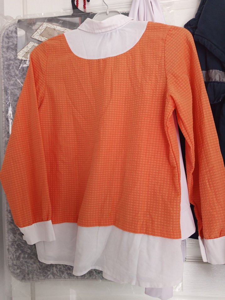 Turuncu V Yakalı Uzun Kollu Kadın Gömlek - Görsel 2