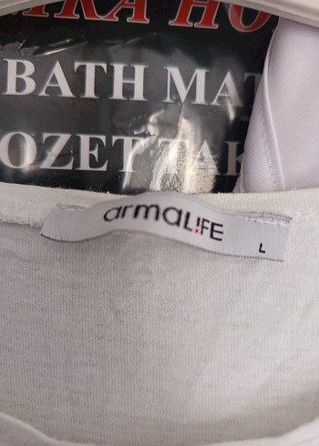 Beyaz Kısa Kollu Ananas Baskılı Tişört - Görsel 2