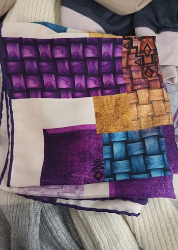 Kadın Mor Pileli Bohem Eşarp - Görsel 2