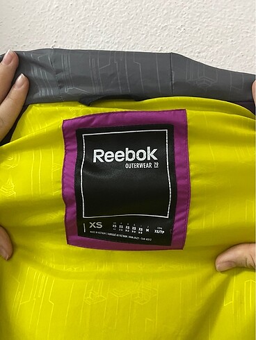 xs Beden mor Renk reebok mont