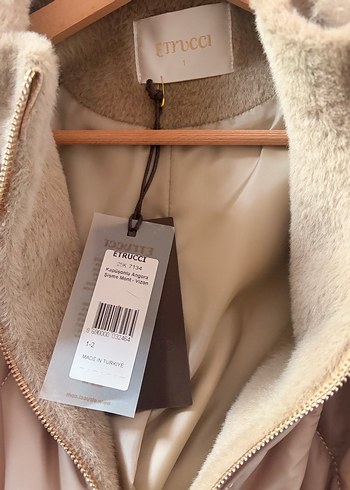 Peluş Detaylı Bej Uzun Kadın Kışlık Mont - Görsel 5