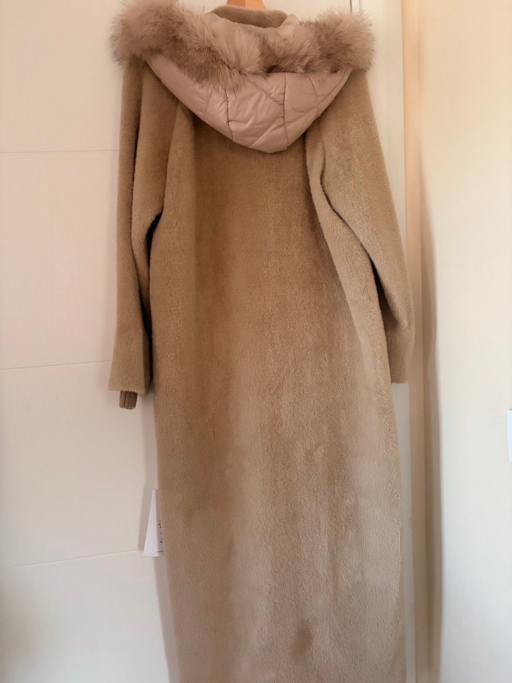 Peluş Detaylı Bej Uzun Kadın Kışlık Mont - Görsel 3