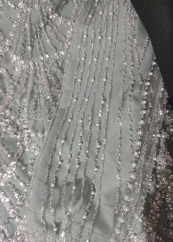 İnci İşlemeli Uzun Kollu Gri Abiye Elbise - Görsel 3