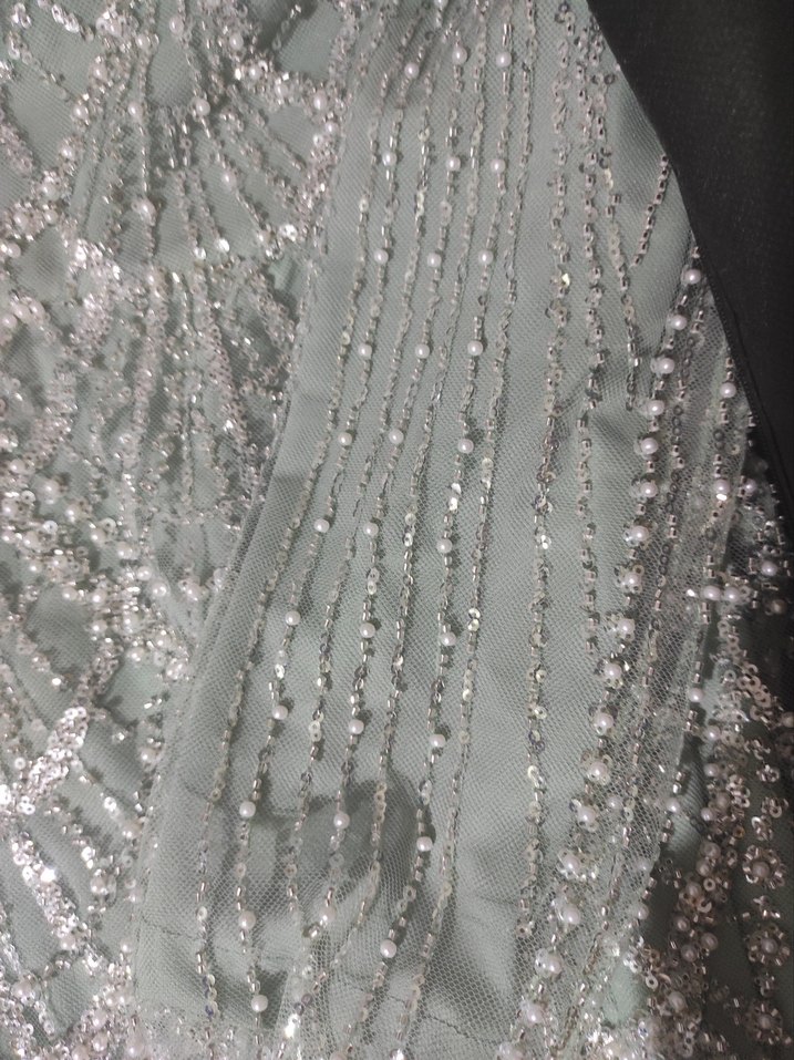 İnci İşlemeli Uzun Kollu Gri Abiye Elbise - Görsel 3