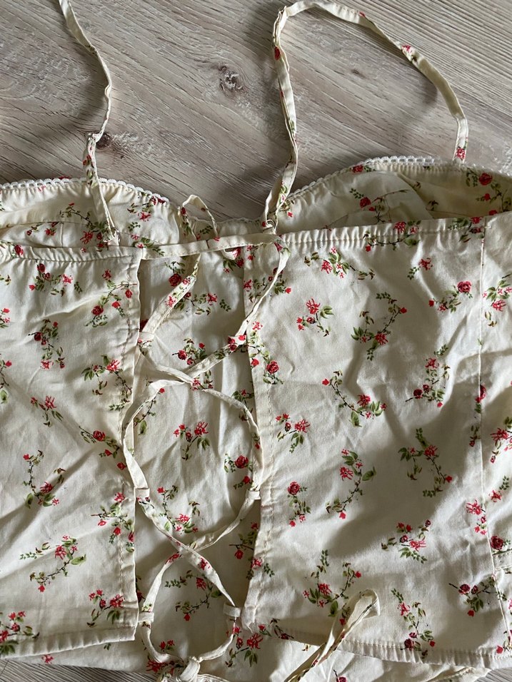 Çiçek Desenli Top - Görsel 4