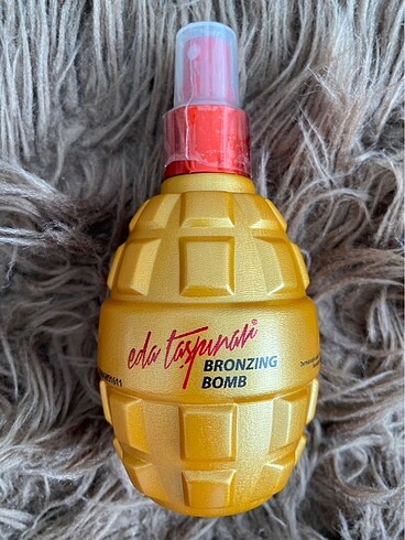 Eda Taşpınar eda taşpınar bronzing bomb