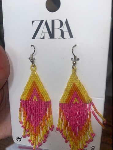 zara boncuk küpe